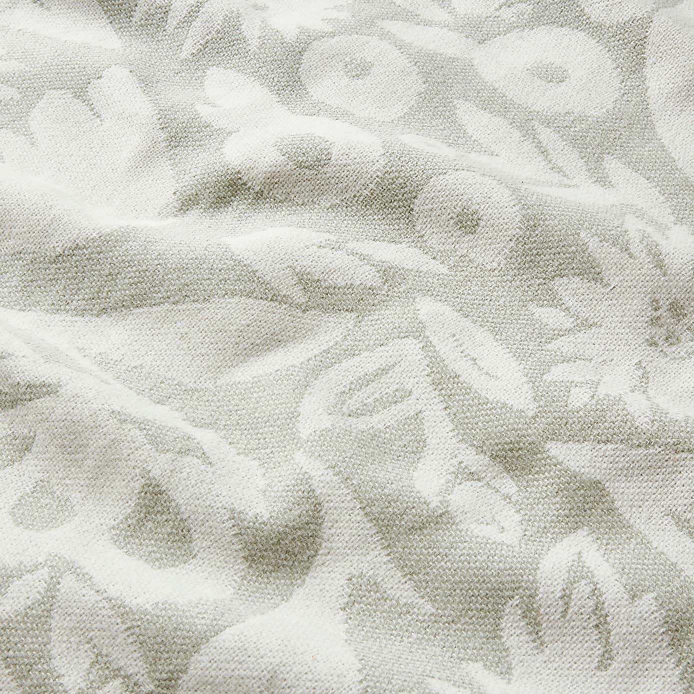 Antonia Jacquard Throw 130cm x 180cm