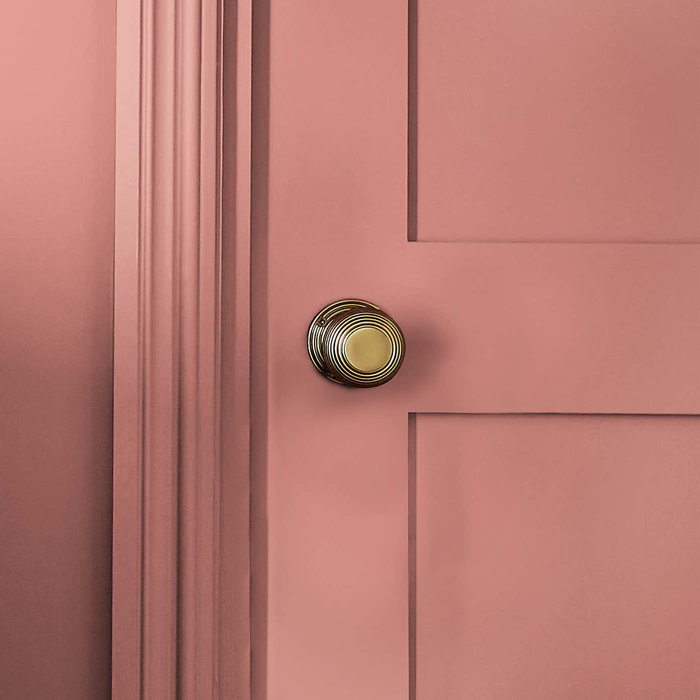 William Morris At Home Poached Rhubarb Gallery Emulsion Paint