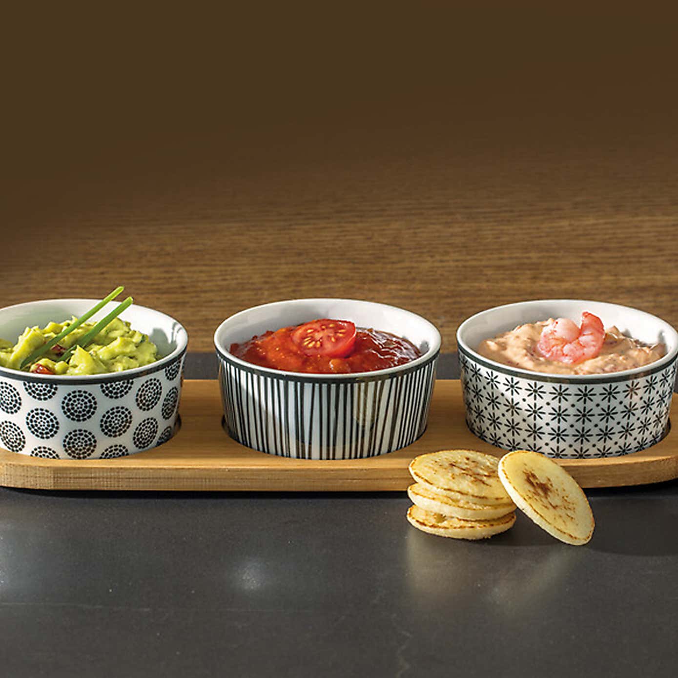 Set of 3 Bohemia Ceramic Serving Bowls with Stand