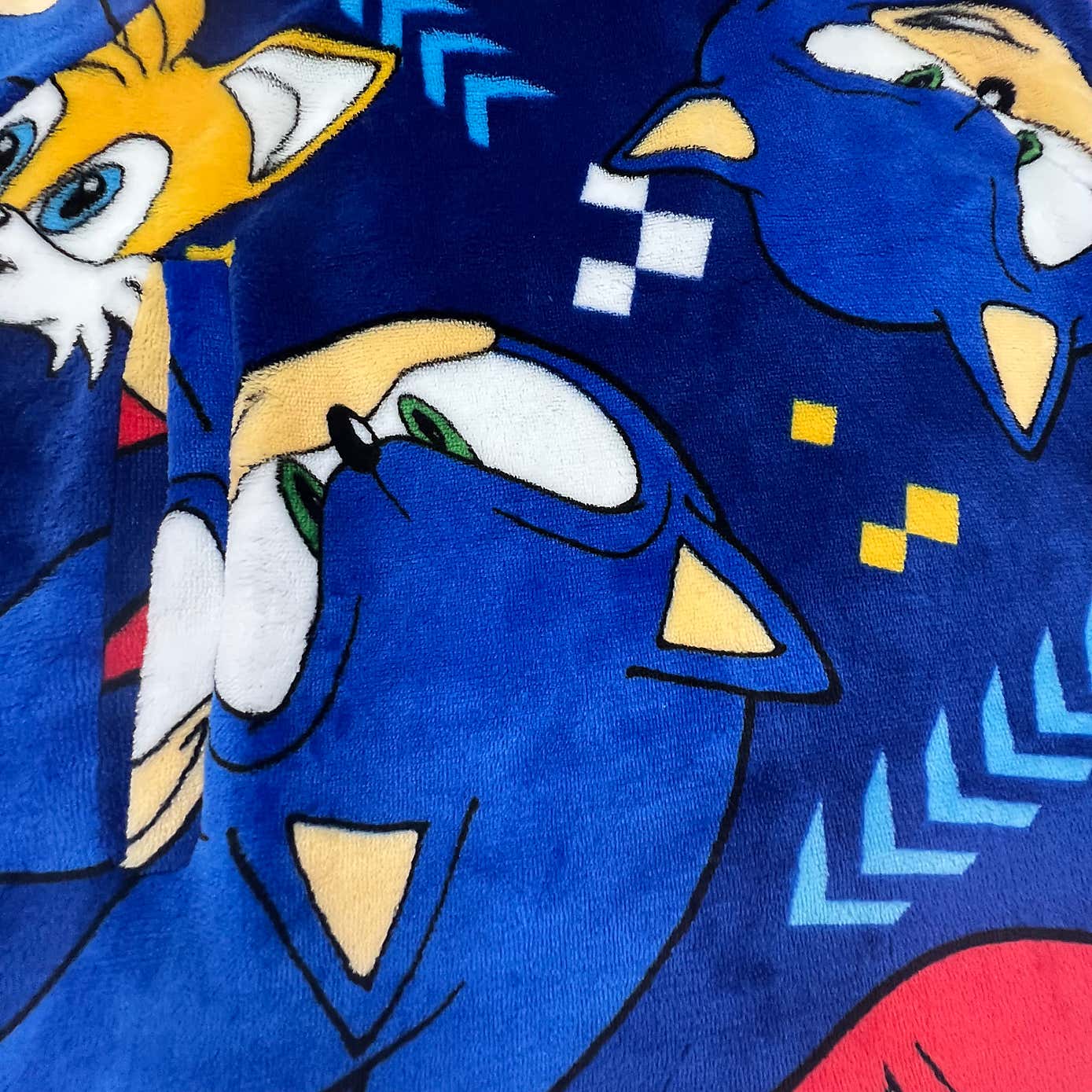 Sonic Bounce Hooded Wearable Fleece