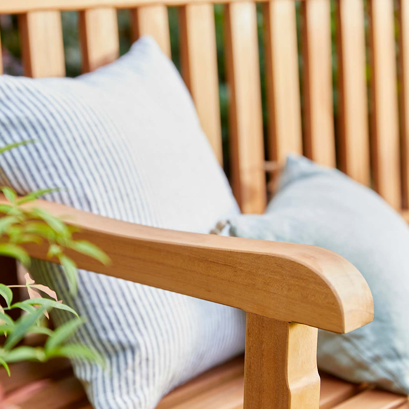 Kingston Small Outdoor Bench