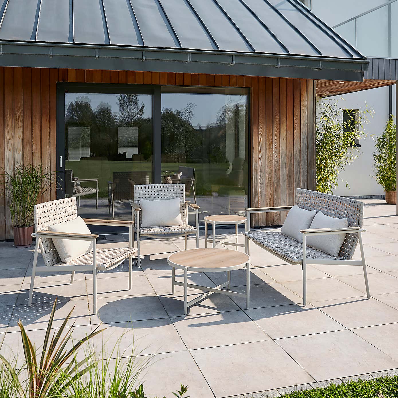 Valencia 4 Seater Conversation Set