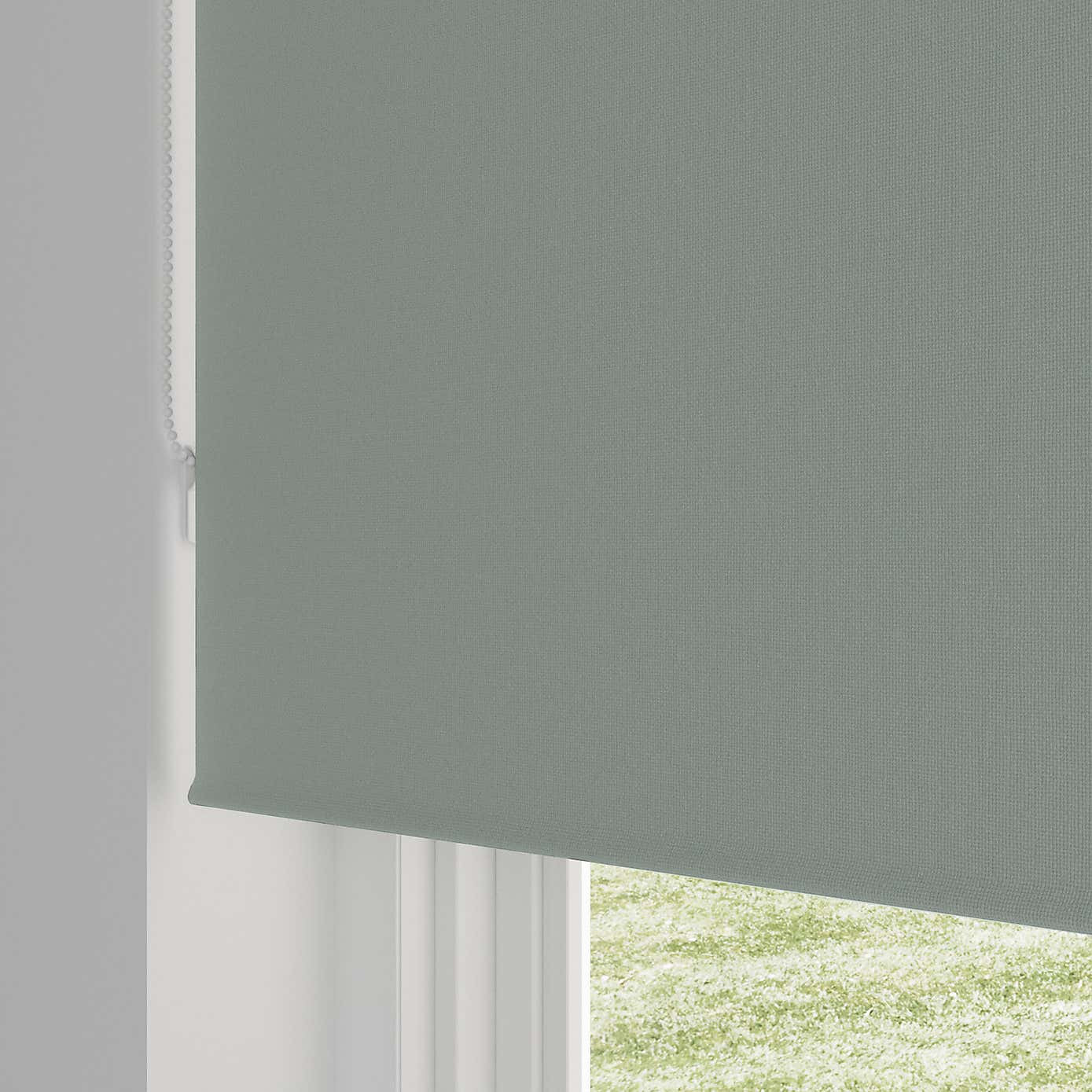 Blackout Moisture Resistant Roller Blind