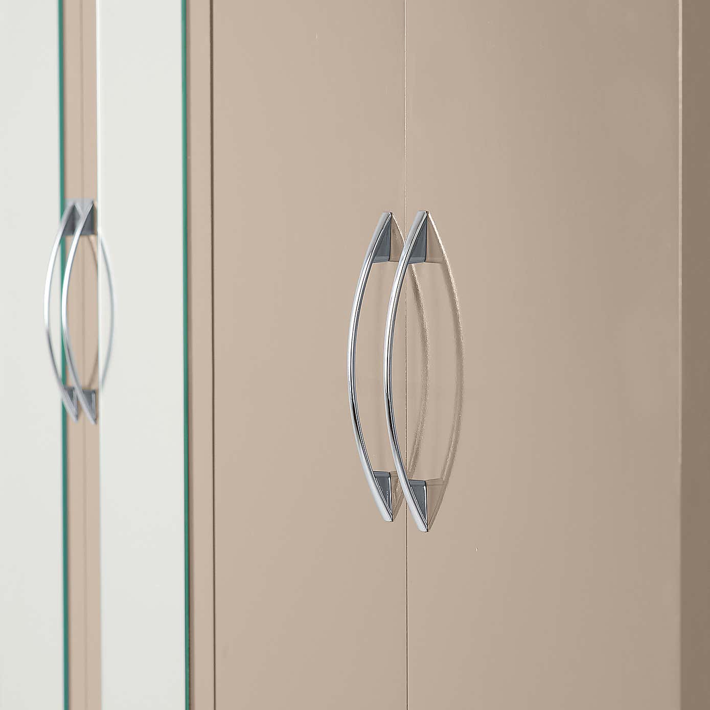 Nevada 6 Door 2 Drawer Wardrobe