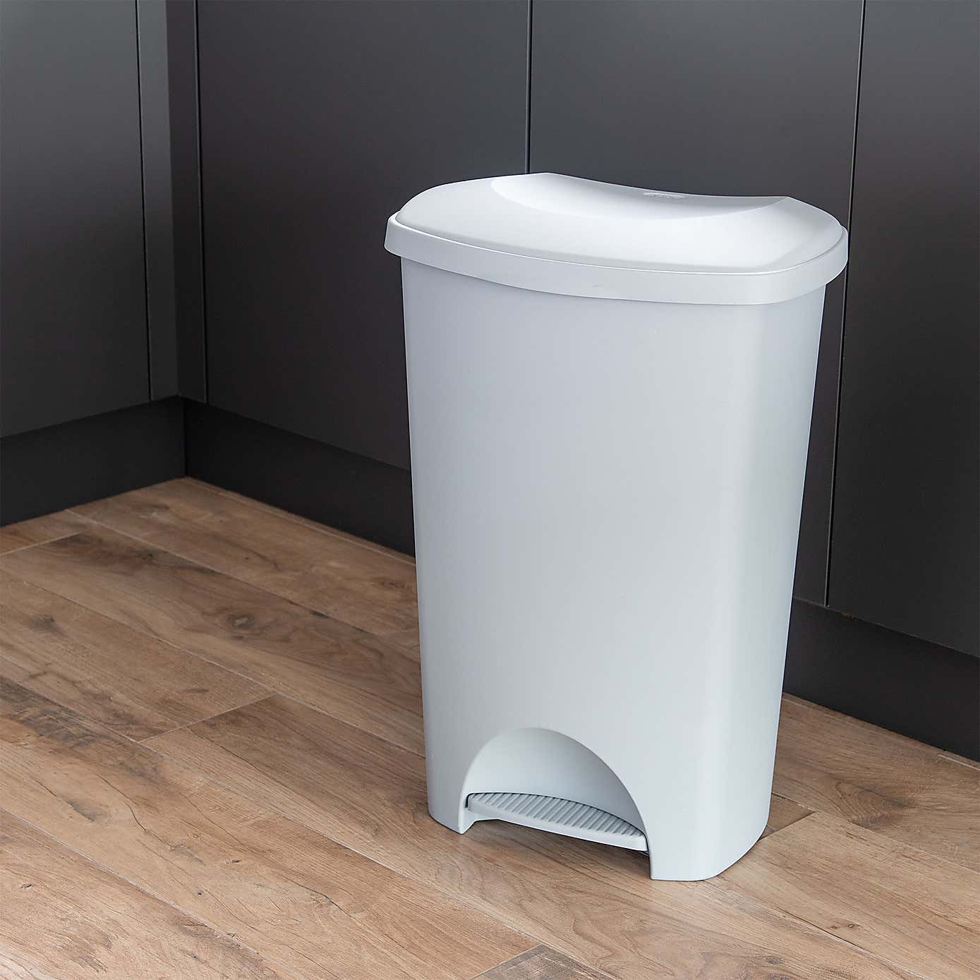 Addis 50L Pedal Bin With 50L Strong Bin Liners
