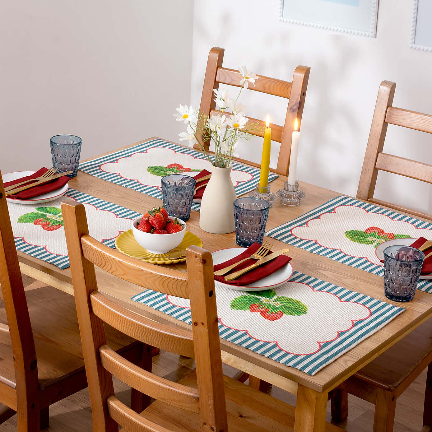 Wylder Set of 4 Strawberry Stripes Placemats