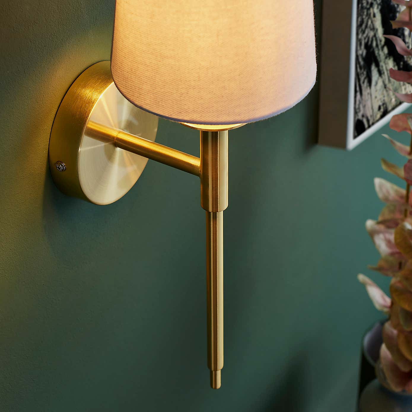 Vogue Callan Wall Light