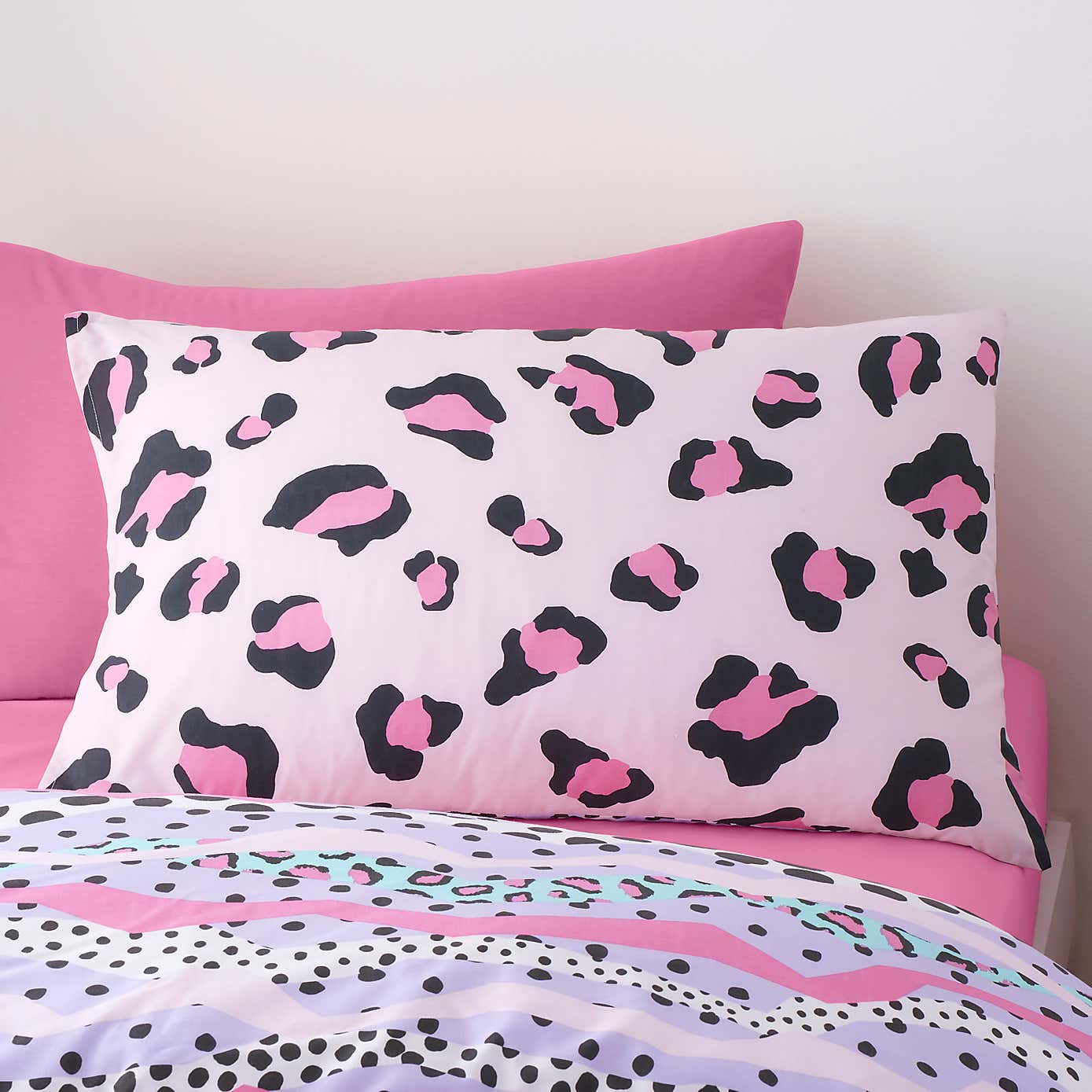 Pack of 2 Leopard Duvet Cover and Pillowcase Set