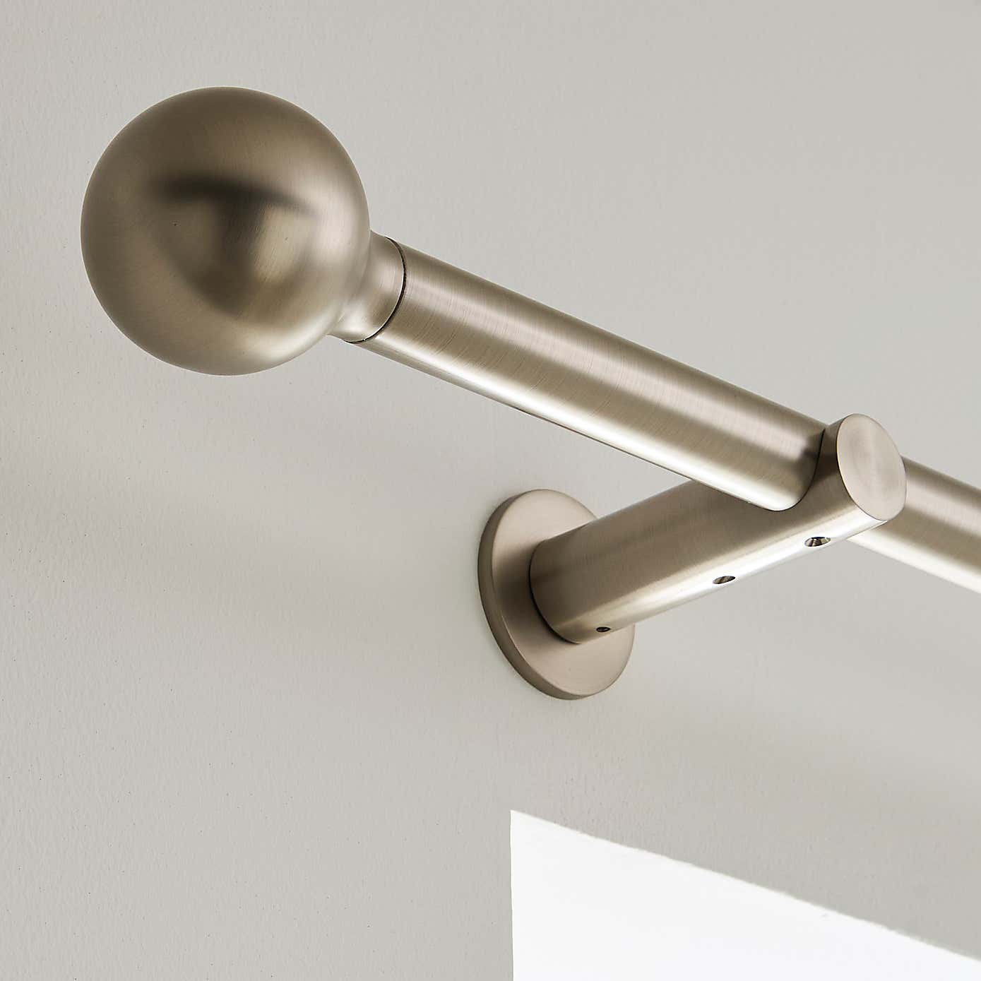 Contemporary Ball Fixed Metal Curtain Pole