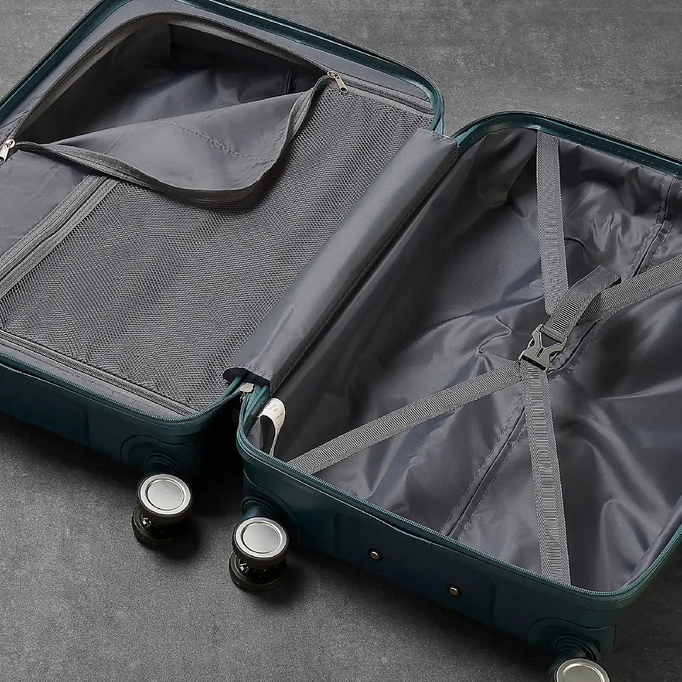 Rock Luggage Aspen Hard Shell Suitcase