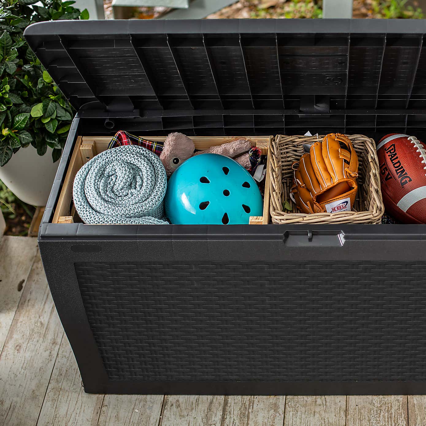 Keter Samoa 270L Outdoor Storage Box