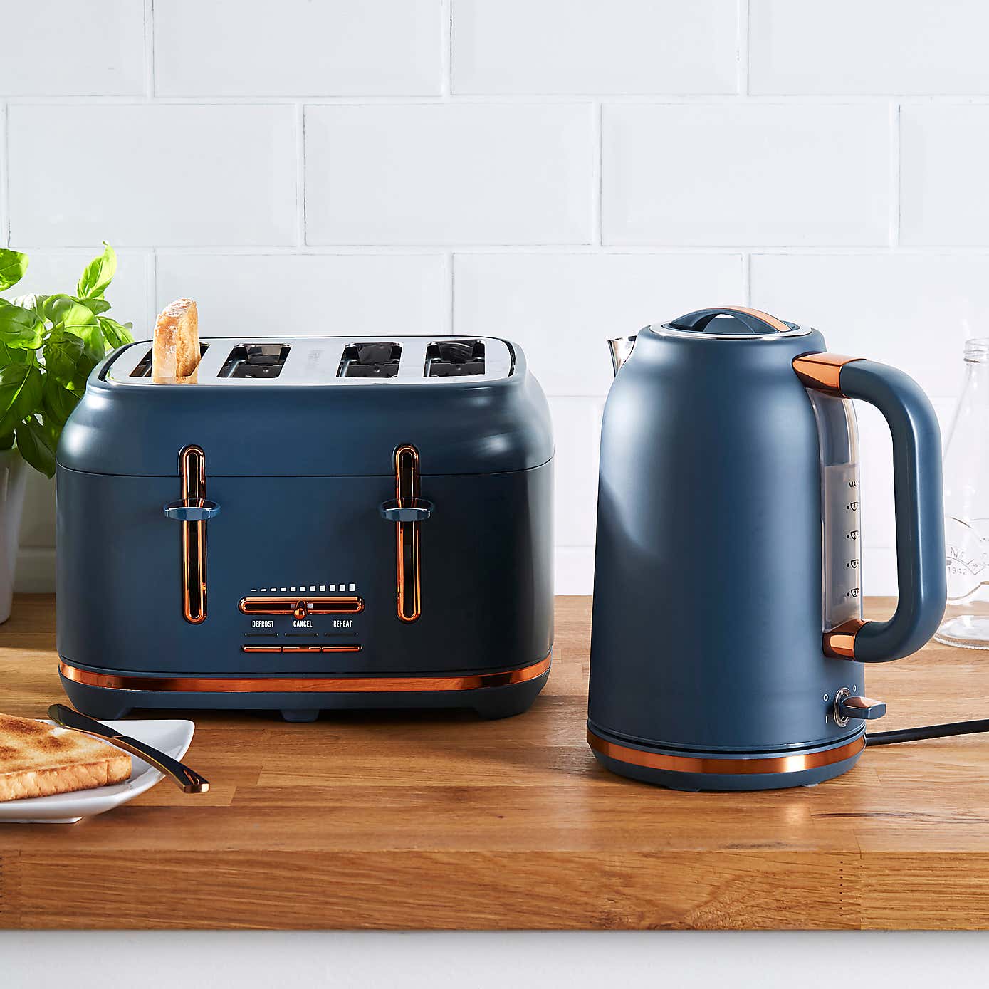 Dunelm 4 Slice Matt Navy & Copper Toaster