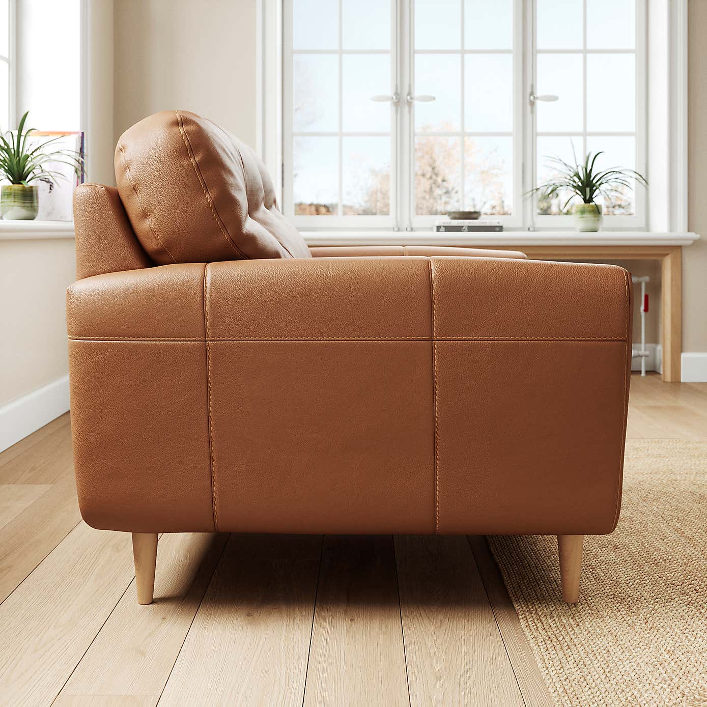 Sven Classic Leather Snuggle Chair