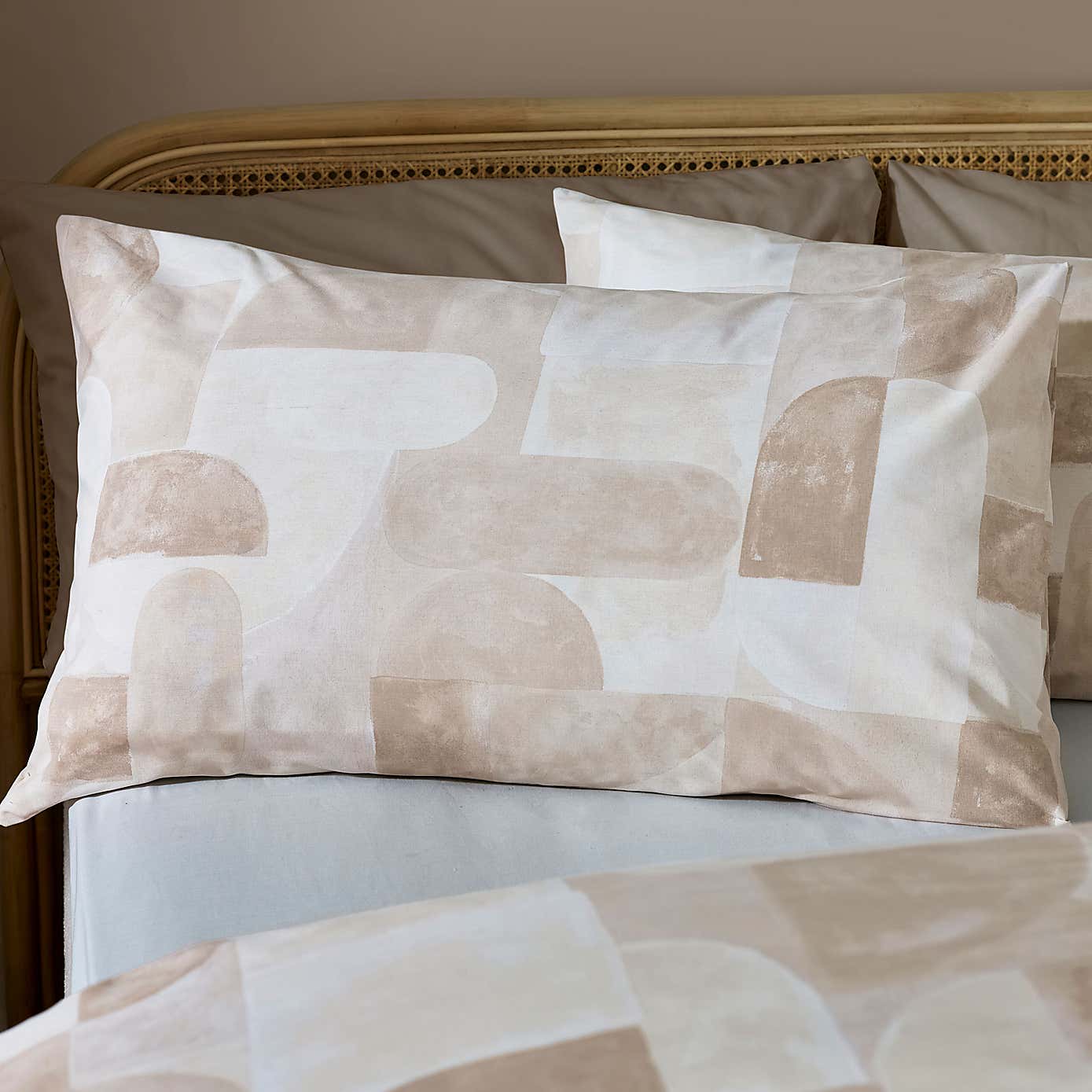 Catherine Lansfield Sloane Geo Reversible Duvet Cover & Pillowcase Set