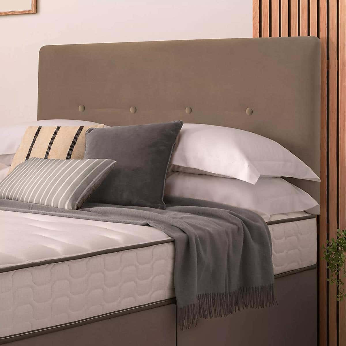 Silentnight 2 Drawer Divan Bed With Velvet Francisco Headboard