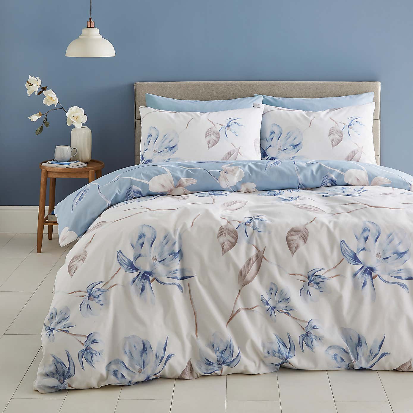 Lois Floral 144 Thread Count Reversible Duvet Cover & Pillowcase Set