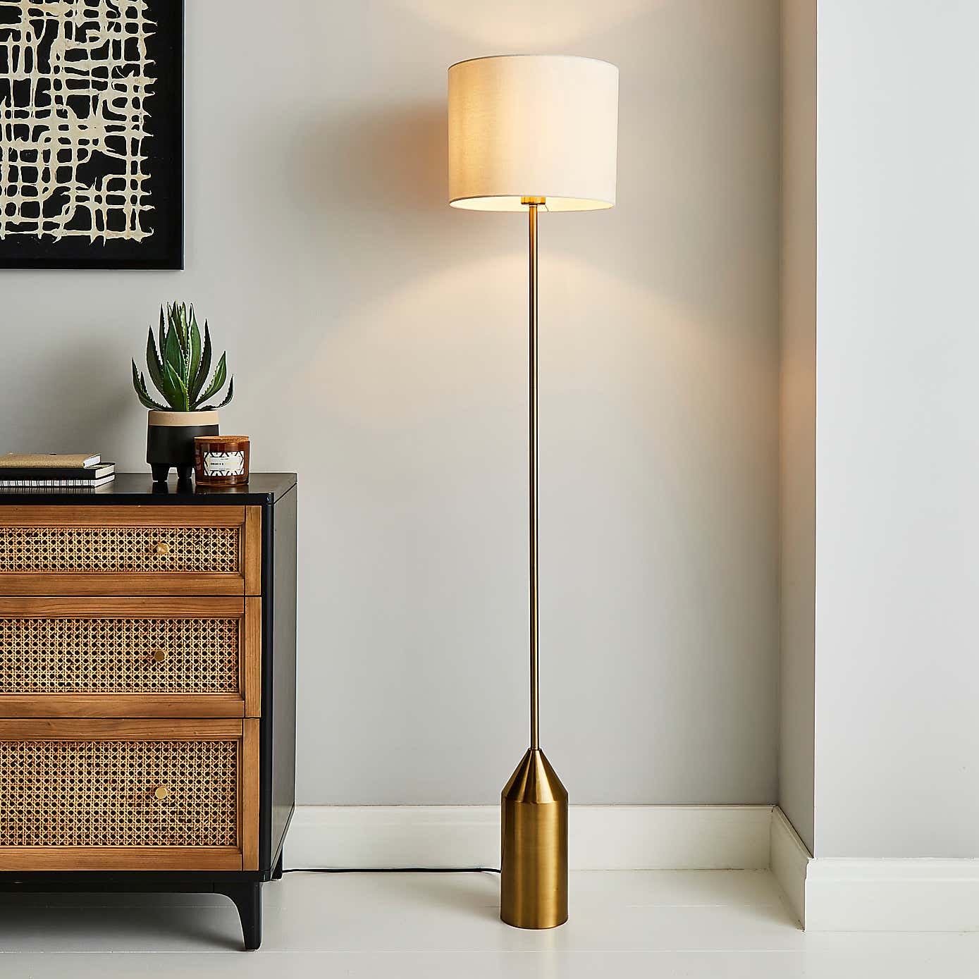 Sole Floor Lamp