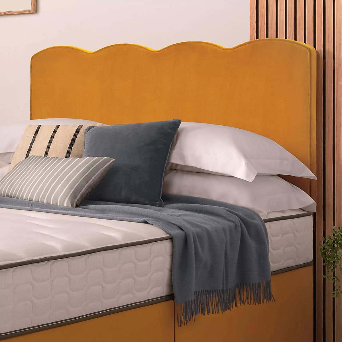 Silentnight 2 Drawer Divan Bed With Velvet Wave Headboard
