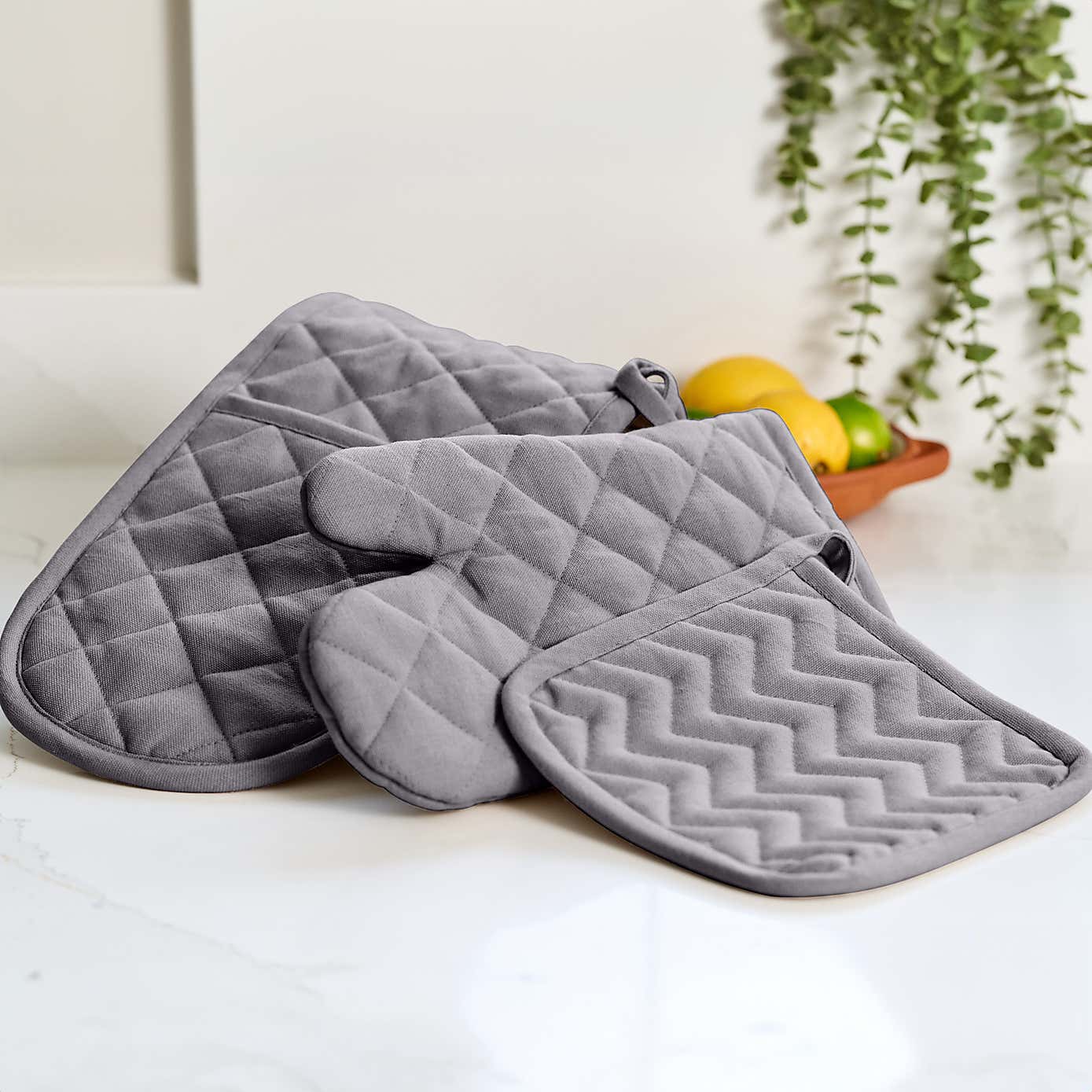 Dexam Set of 2 Love Colour Single Oven Gloves