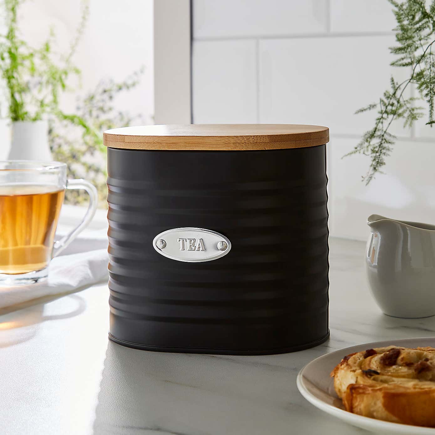 Metal Tea Canister with Badge Black