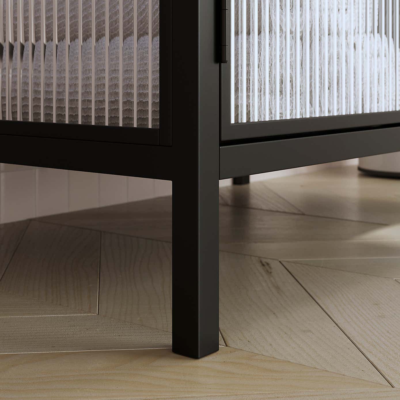 Stannis Reeded Glass Under Sink Unit