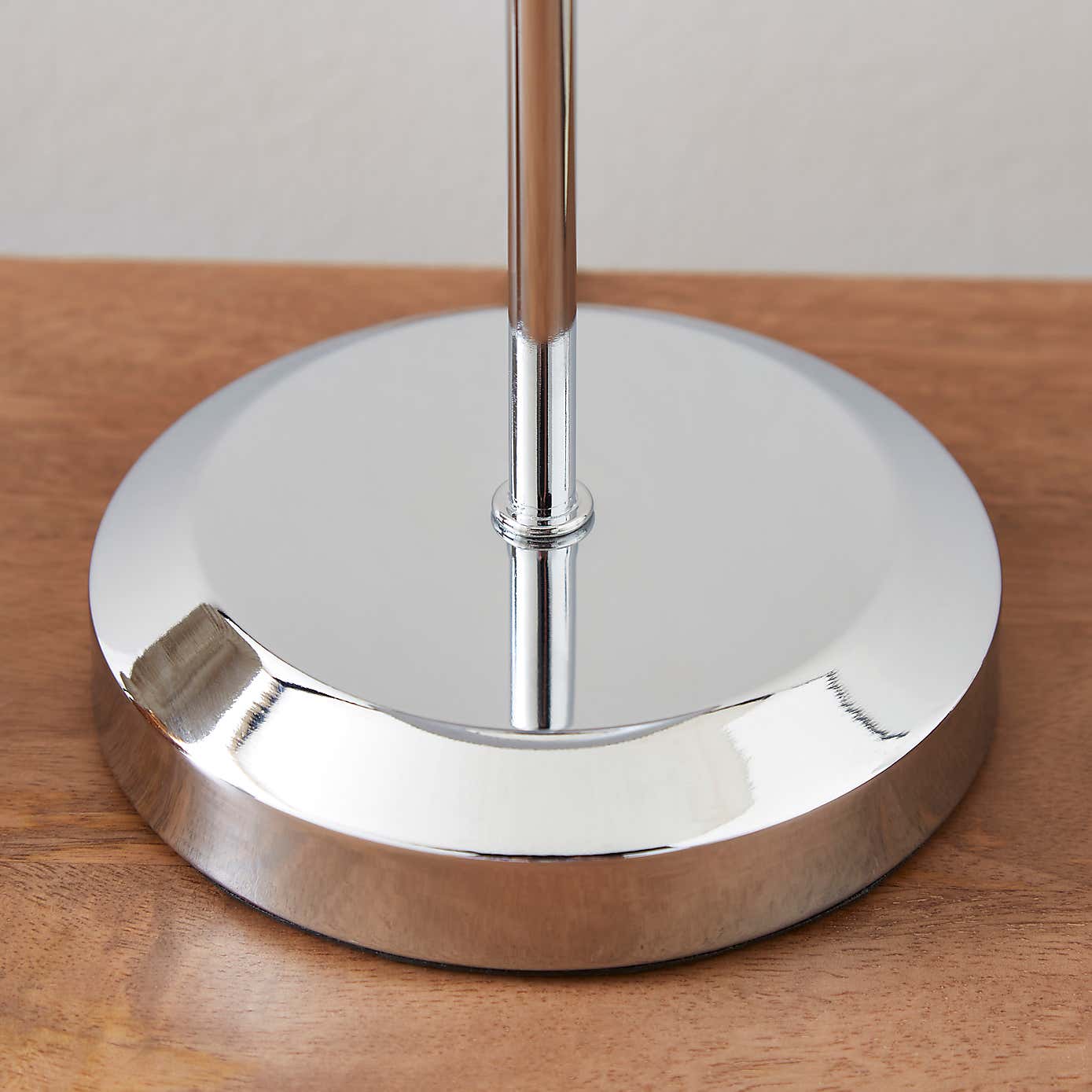 Jali Dimmable Touch Table Lamp