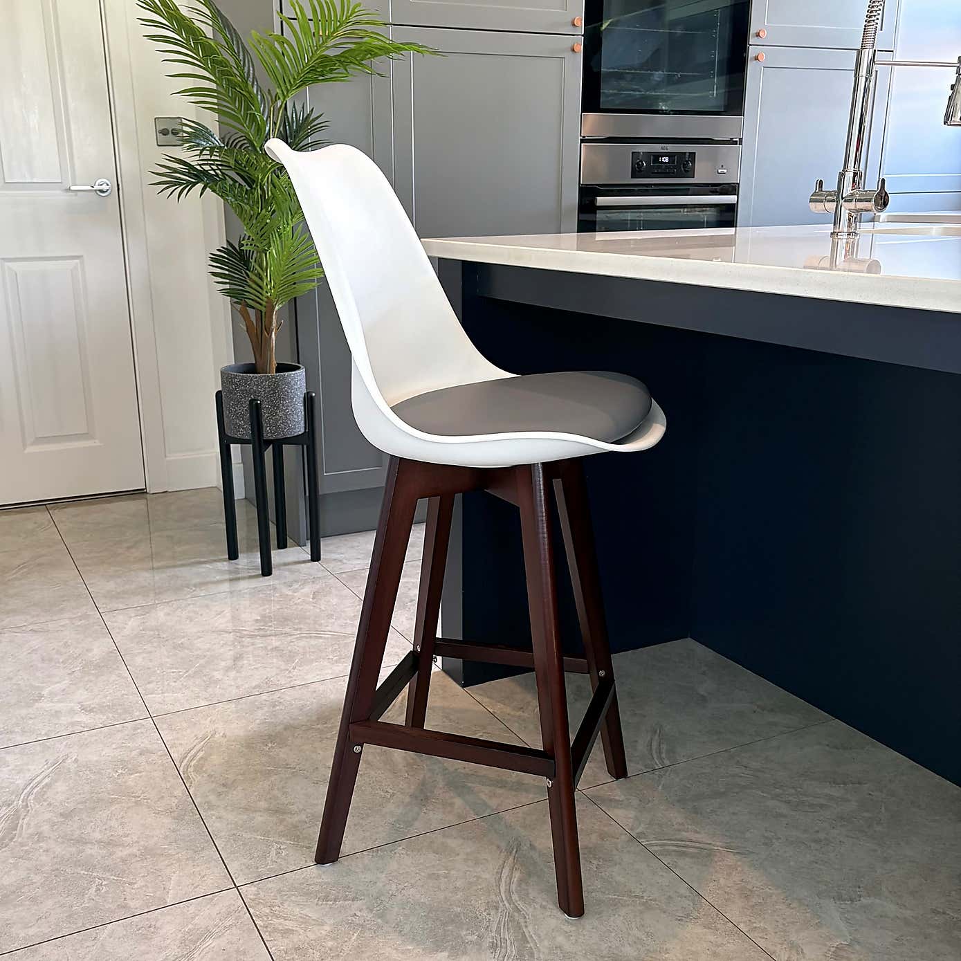 Fusion Living Soho White Plastic Bar Stool