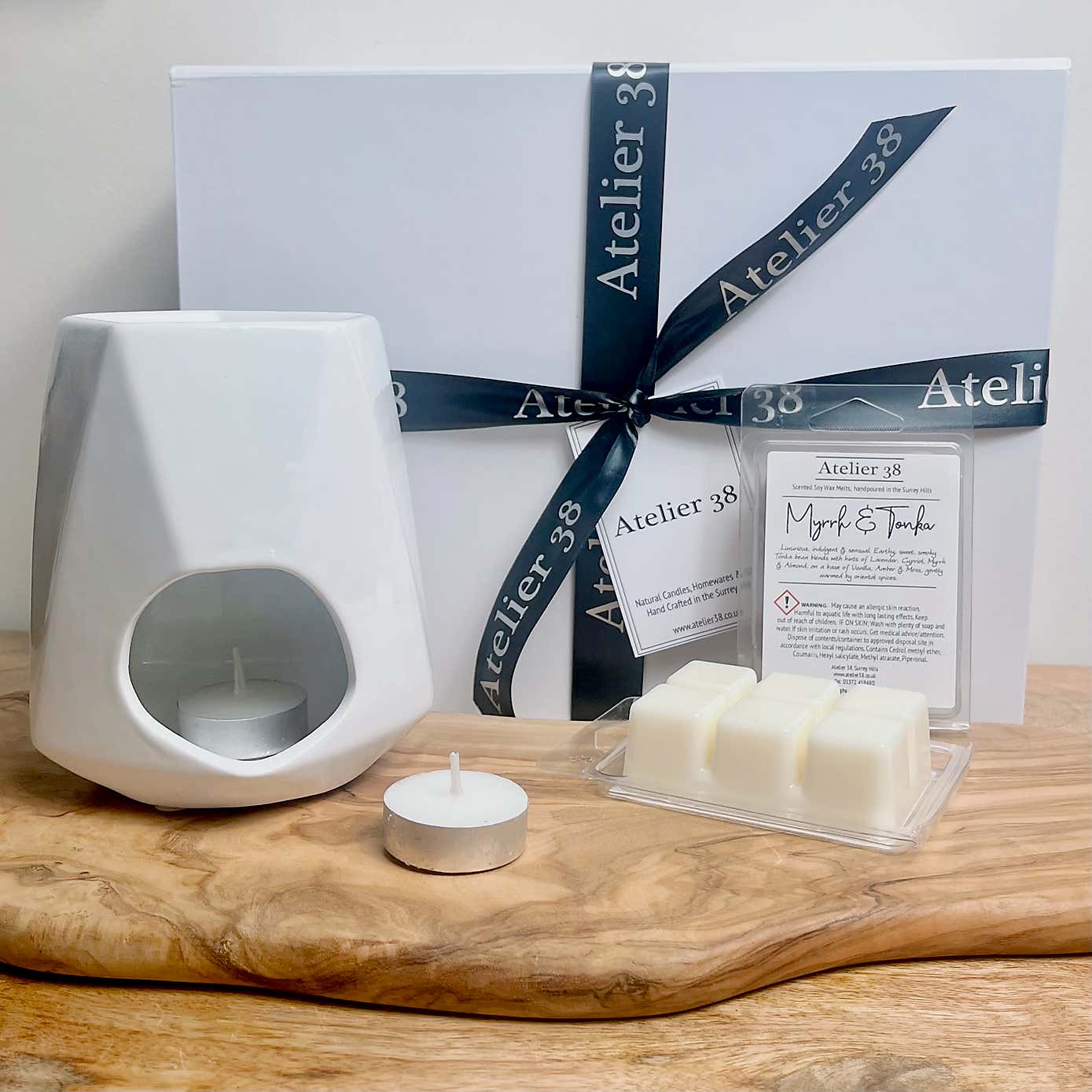 Atelier 38 Geo Burner and Spicy & Woody Wax Melt Gift Set