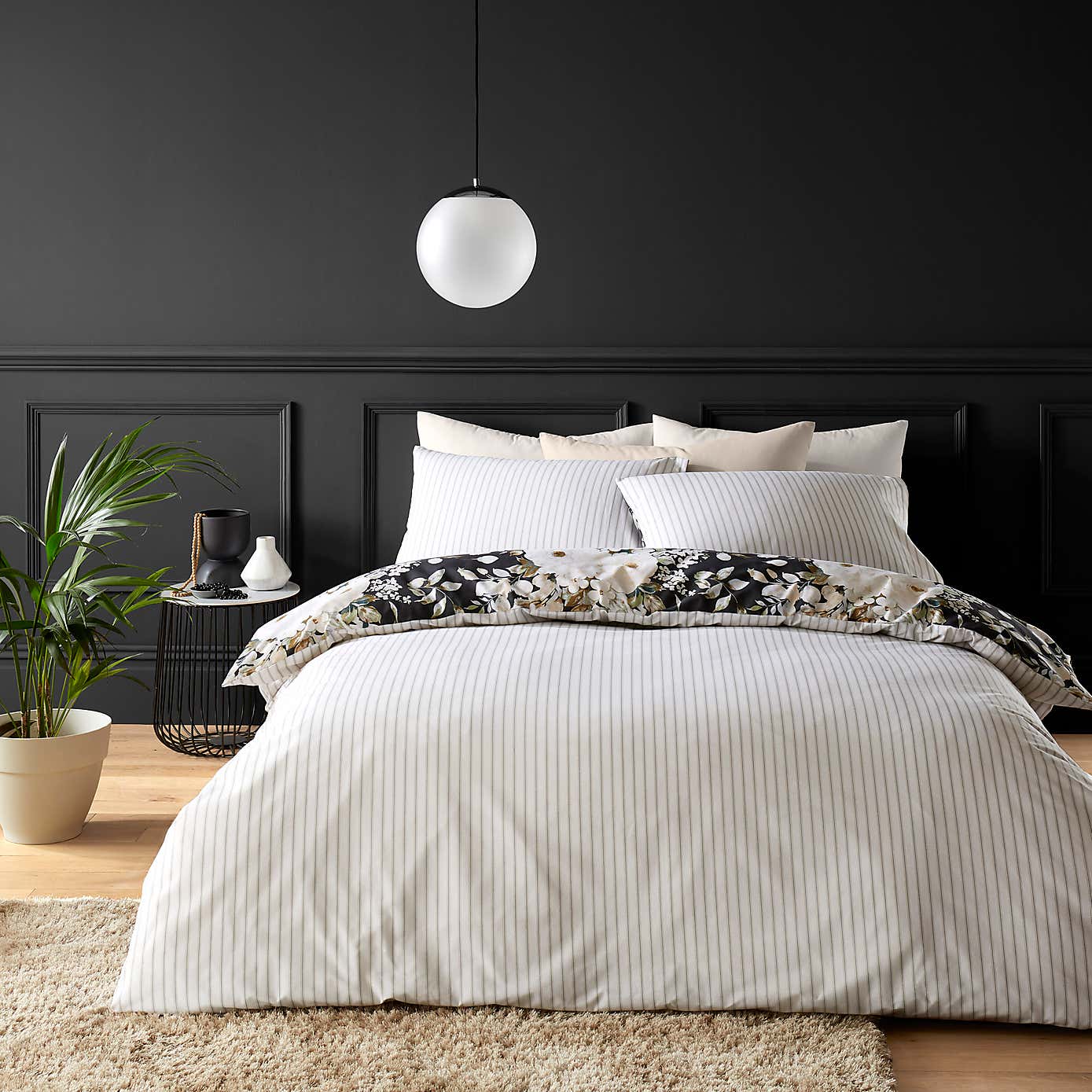 Carmel Black Duvet Cover & Pillowcase Set