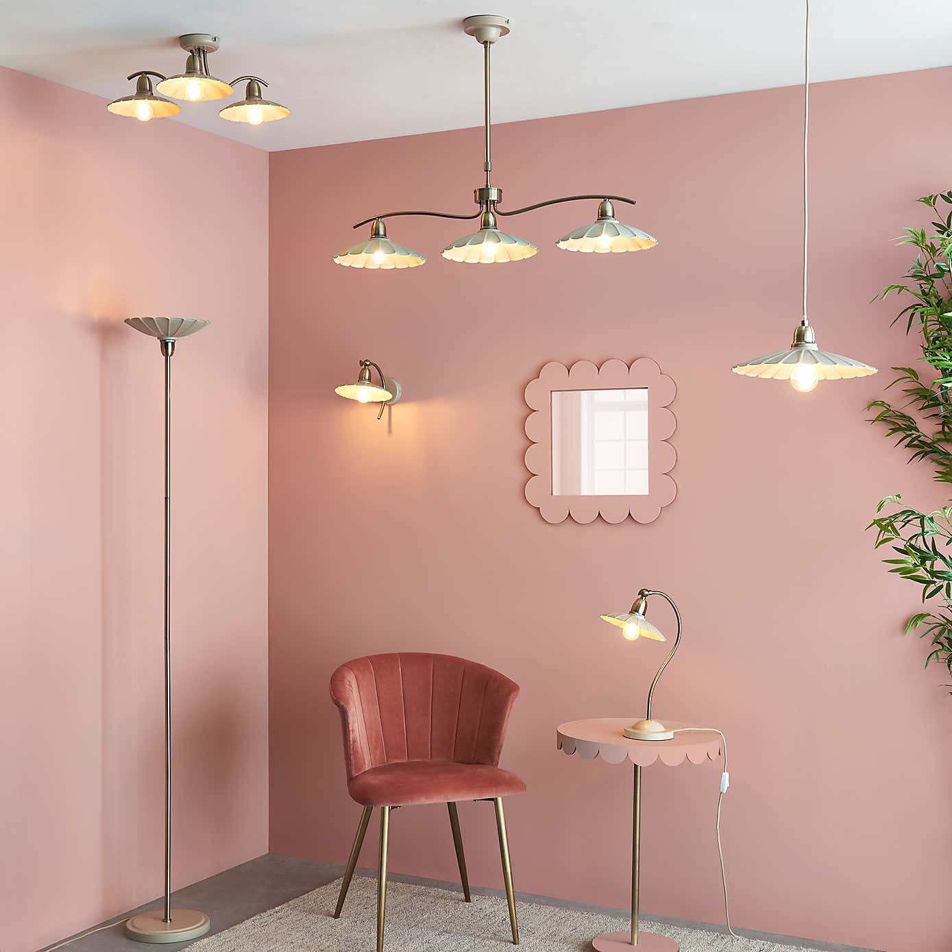 Maya Scallop Table Lamp