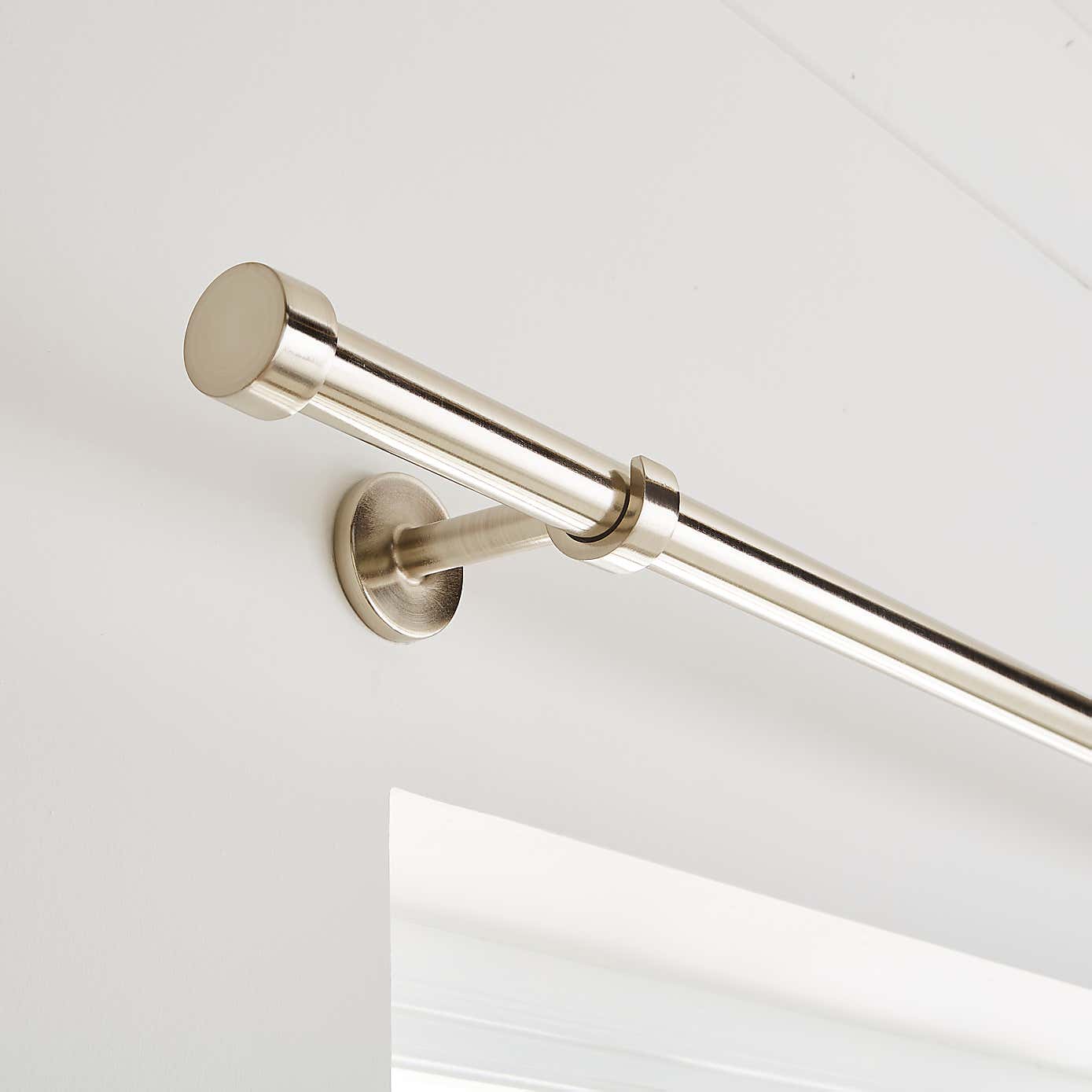 Trinity Metal Eyelet Curtain Pole