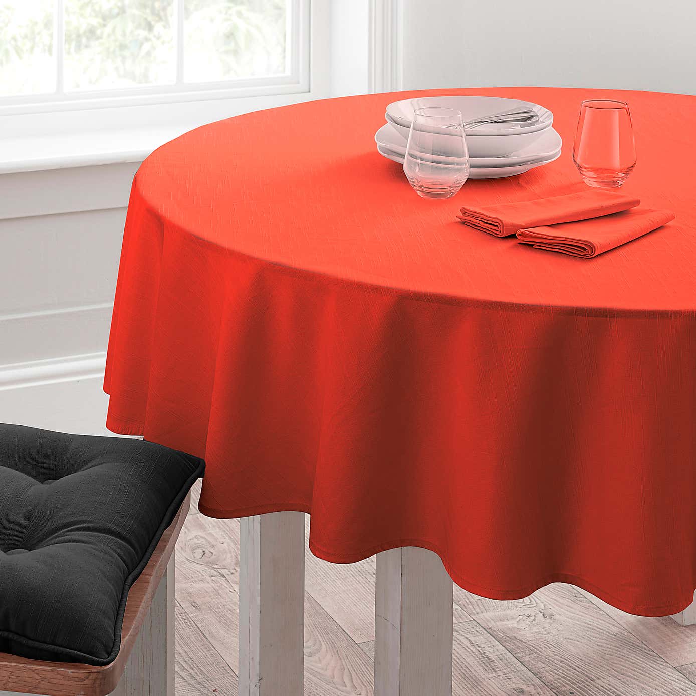 Isabelle Round Tablecloth