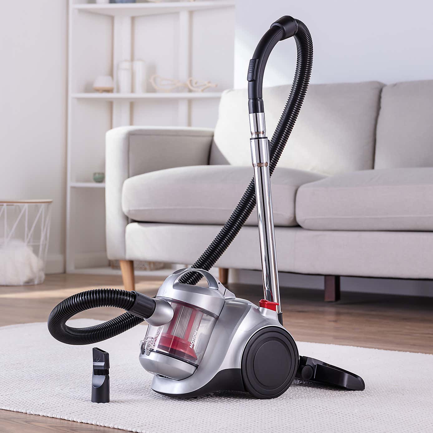 Ewbank Motionlite 700W 1.5L Bagless Vacuum Cleaner
