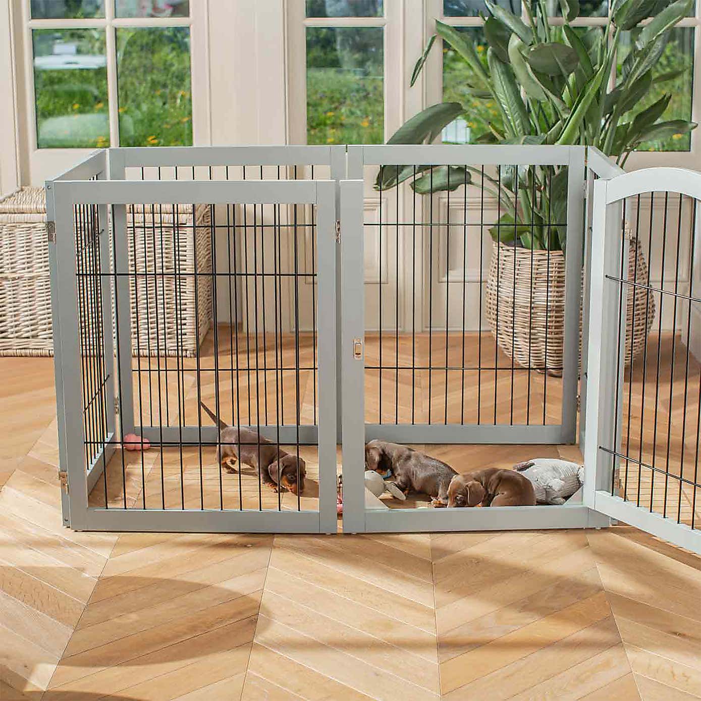 Lords and Labradors Wooden Puppy Play Pen