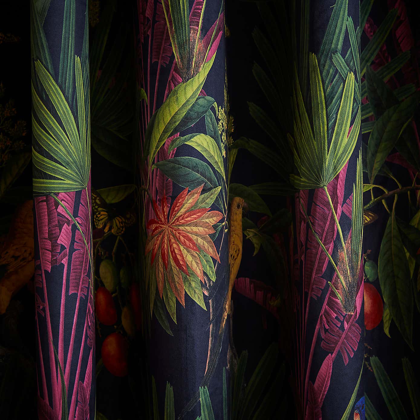 Tropical Treasures Eyelet Curtains