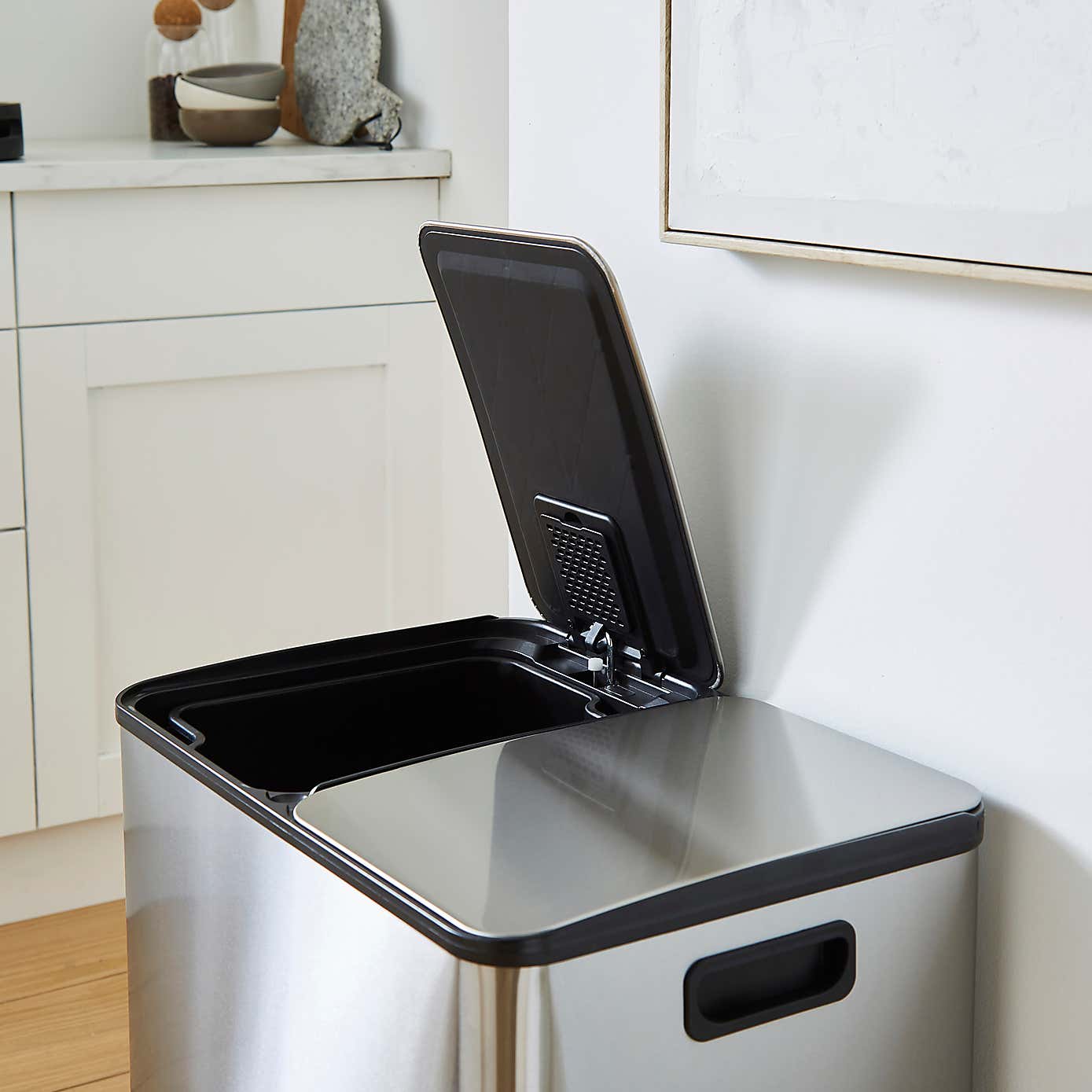 Curve 2.2 Litre Stainless Steel Pedal Bin