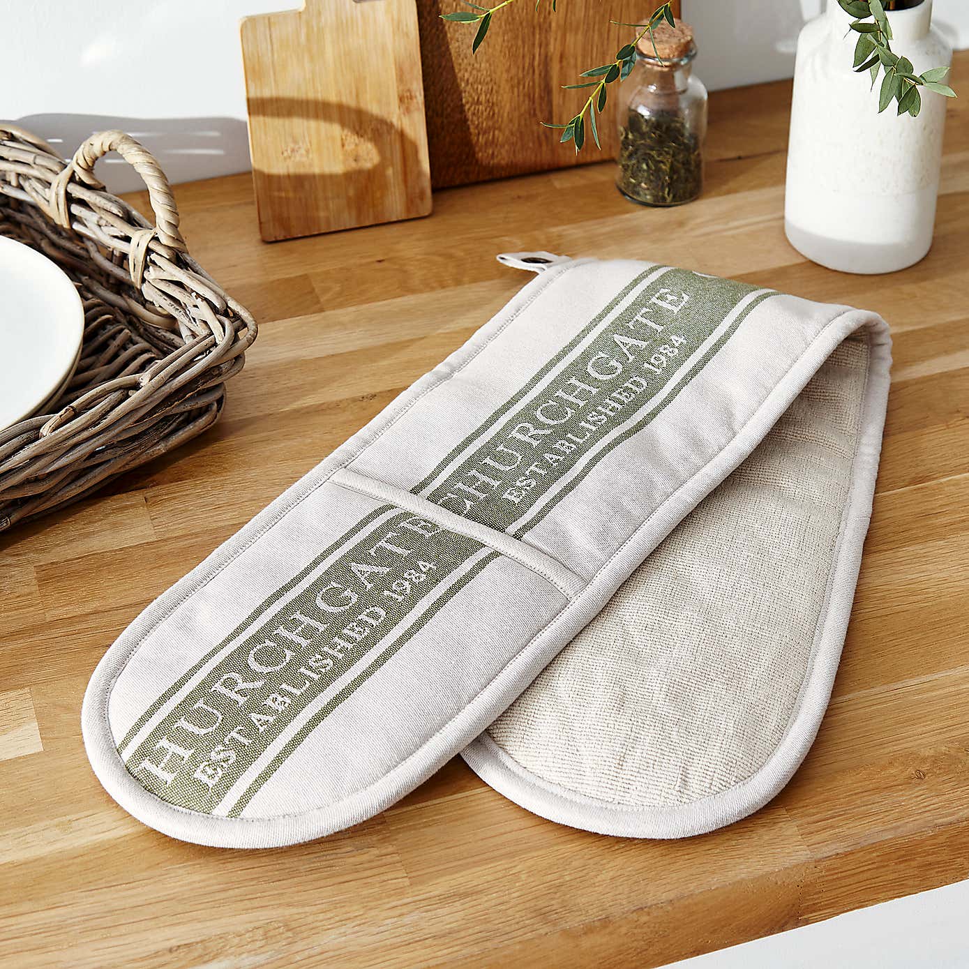 Churchgate Double Oven Glove