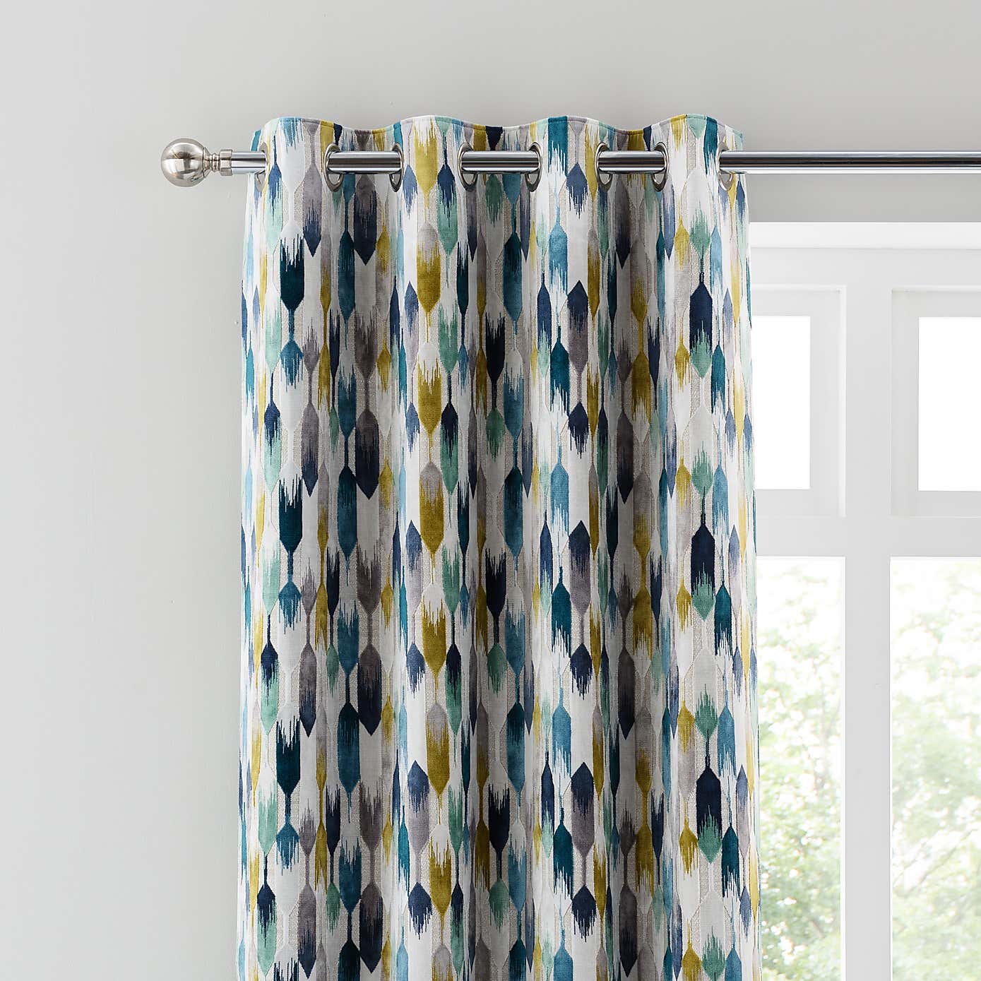 Kelso Cut Velvet Eyelet Curtains