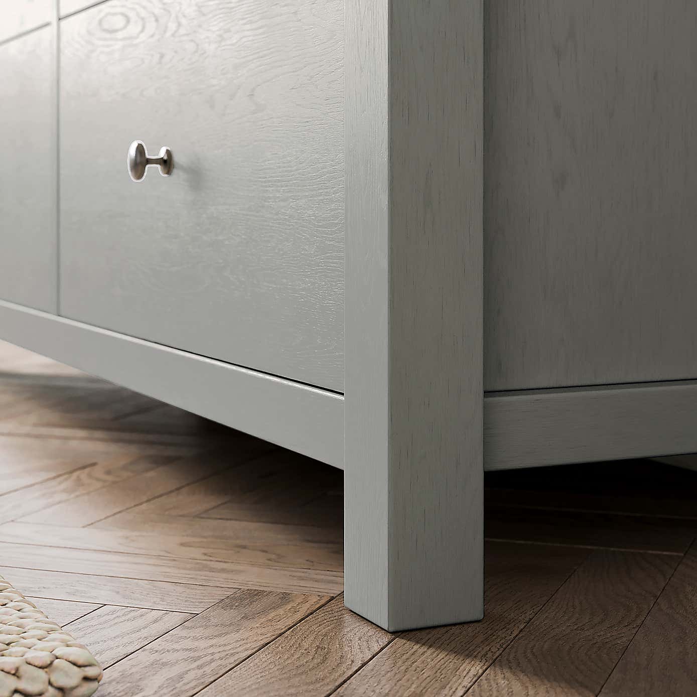 Olney Wide 8 Drawer Chest