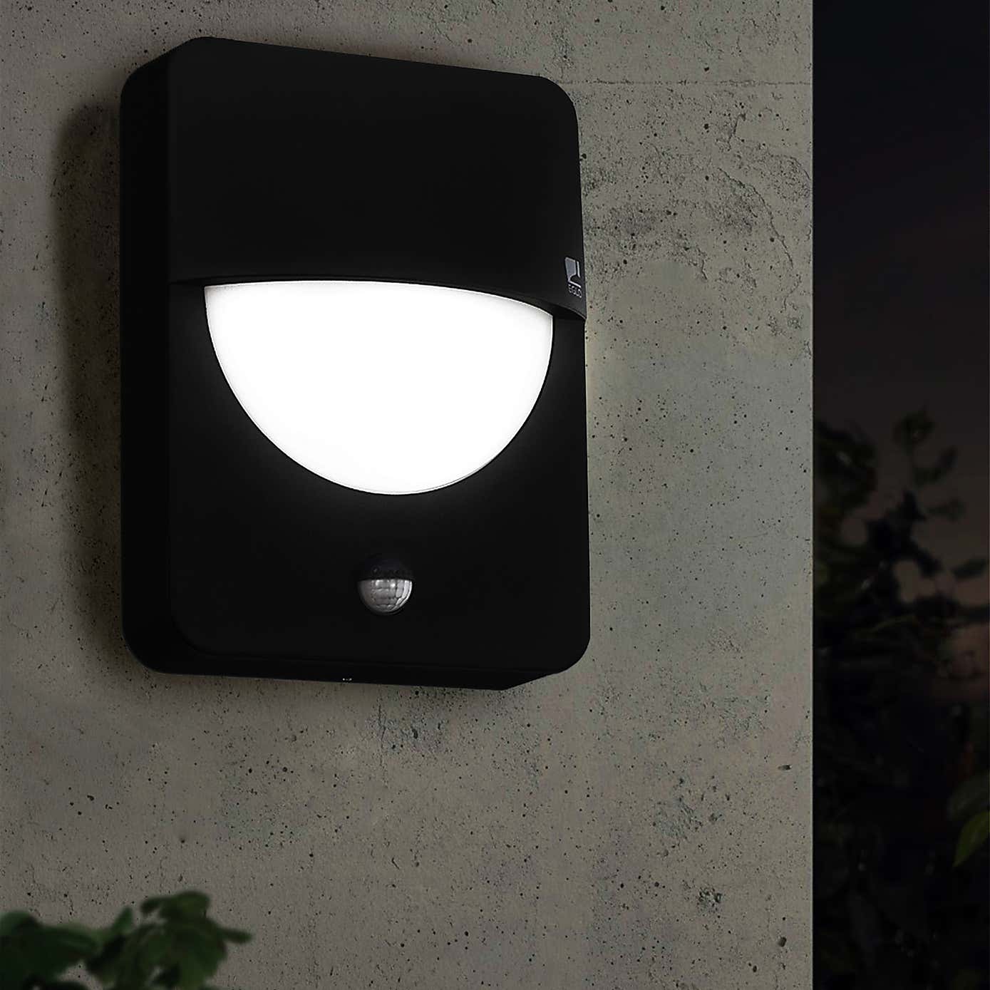 EGLO Salvanesco Outdoor Sensor Wall Light