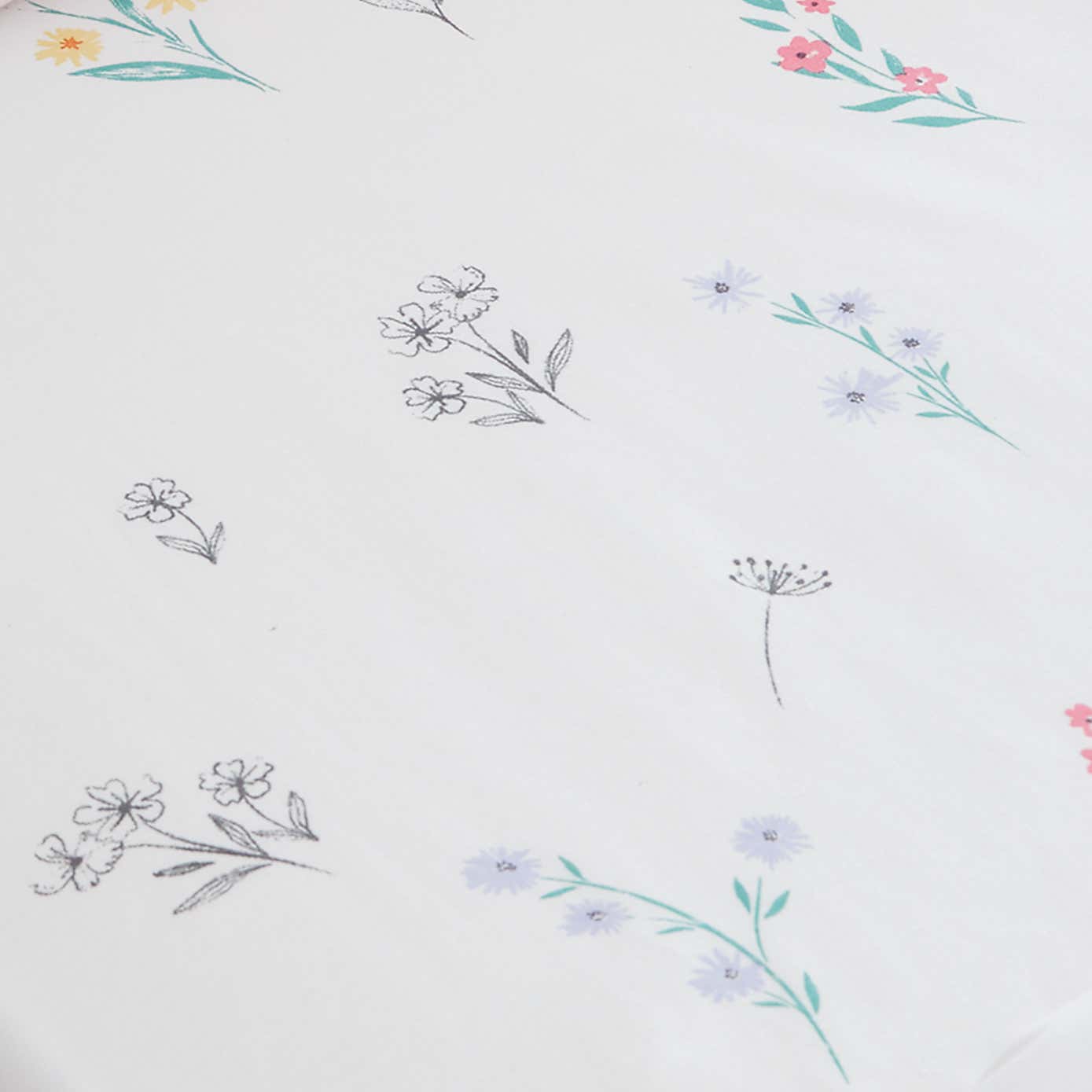 Catherine Lansfield Bunny Tails Ditsy Flowers Fitted Sheet