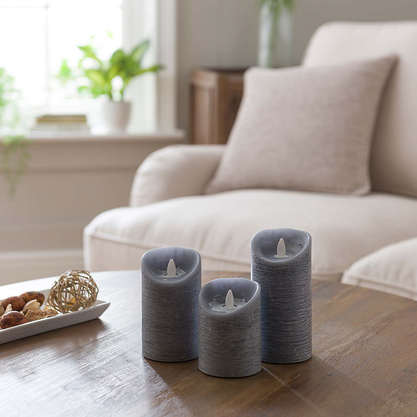 Set of 3 Black Tea & Patchouli LED Pillar Candles