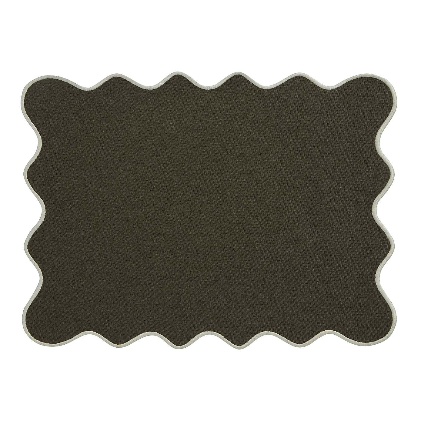 Set of 2 Pink Scalloped Edge Placemats