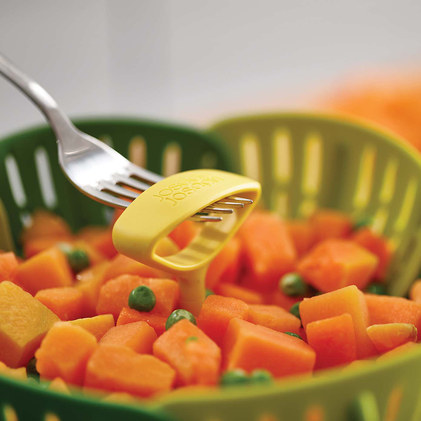 Joseph Joseph Bloom Folding Steamer Basket