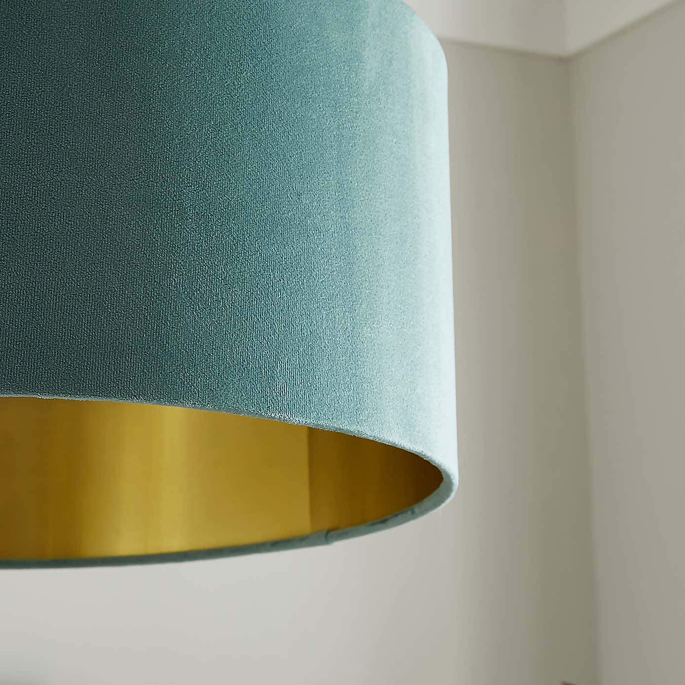 Ari Velvet Drum Lamp Shade