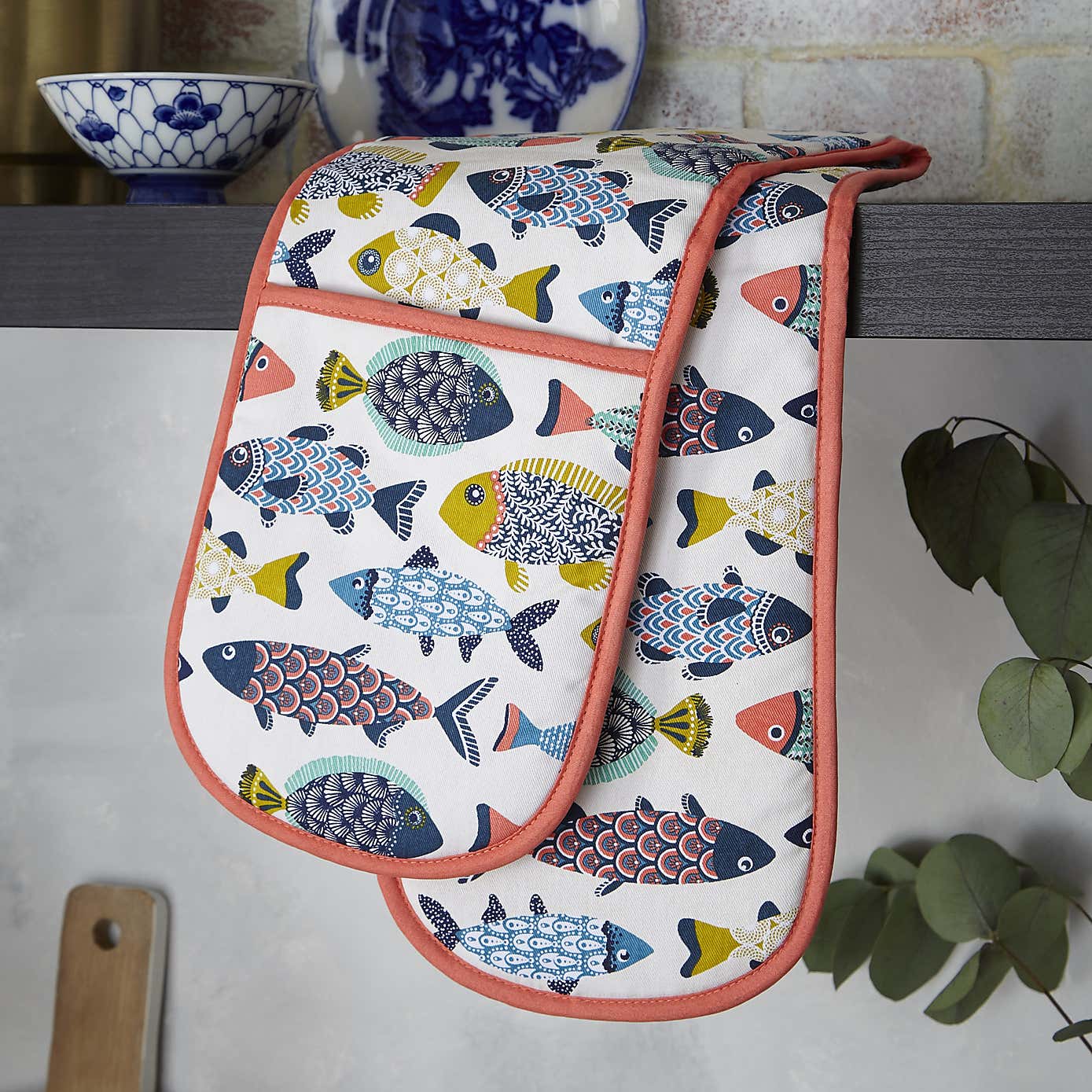 Ulster Weavers Aquarium Double Oven Glove