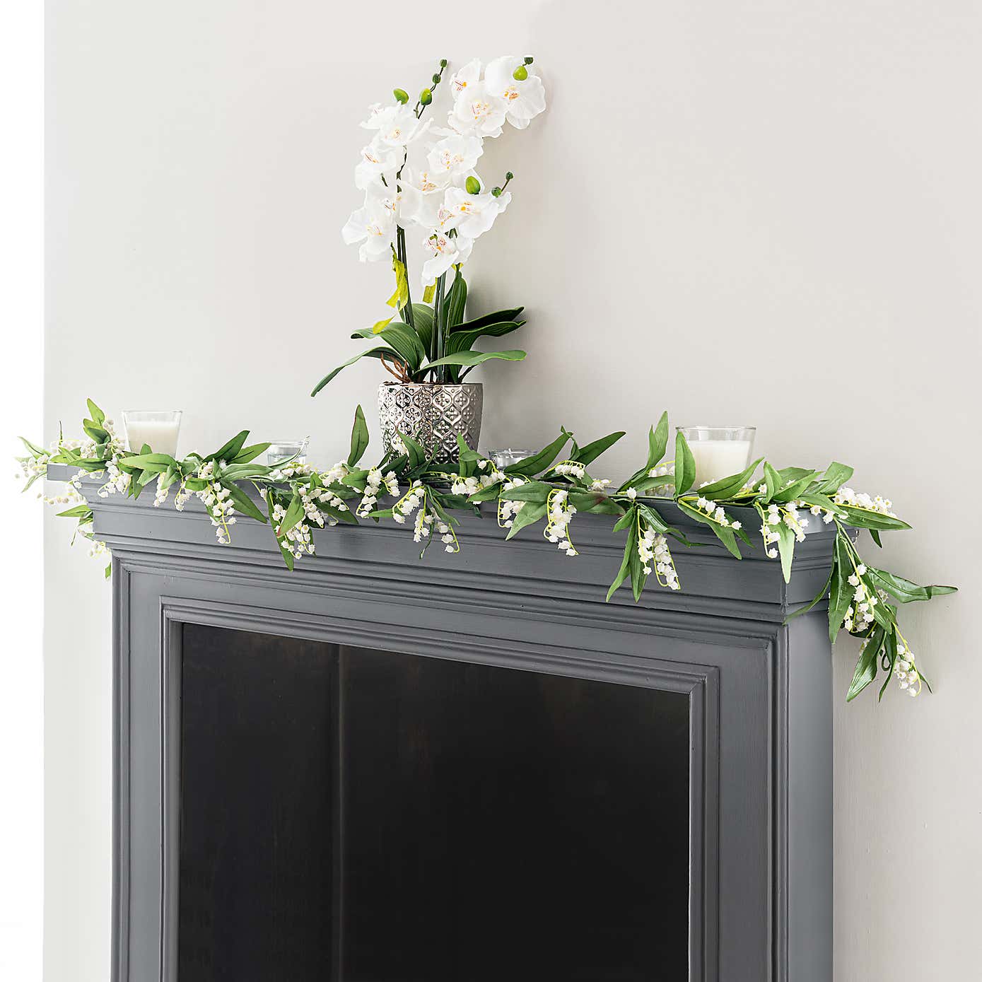 Artificial White Lily Garland