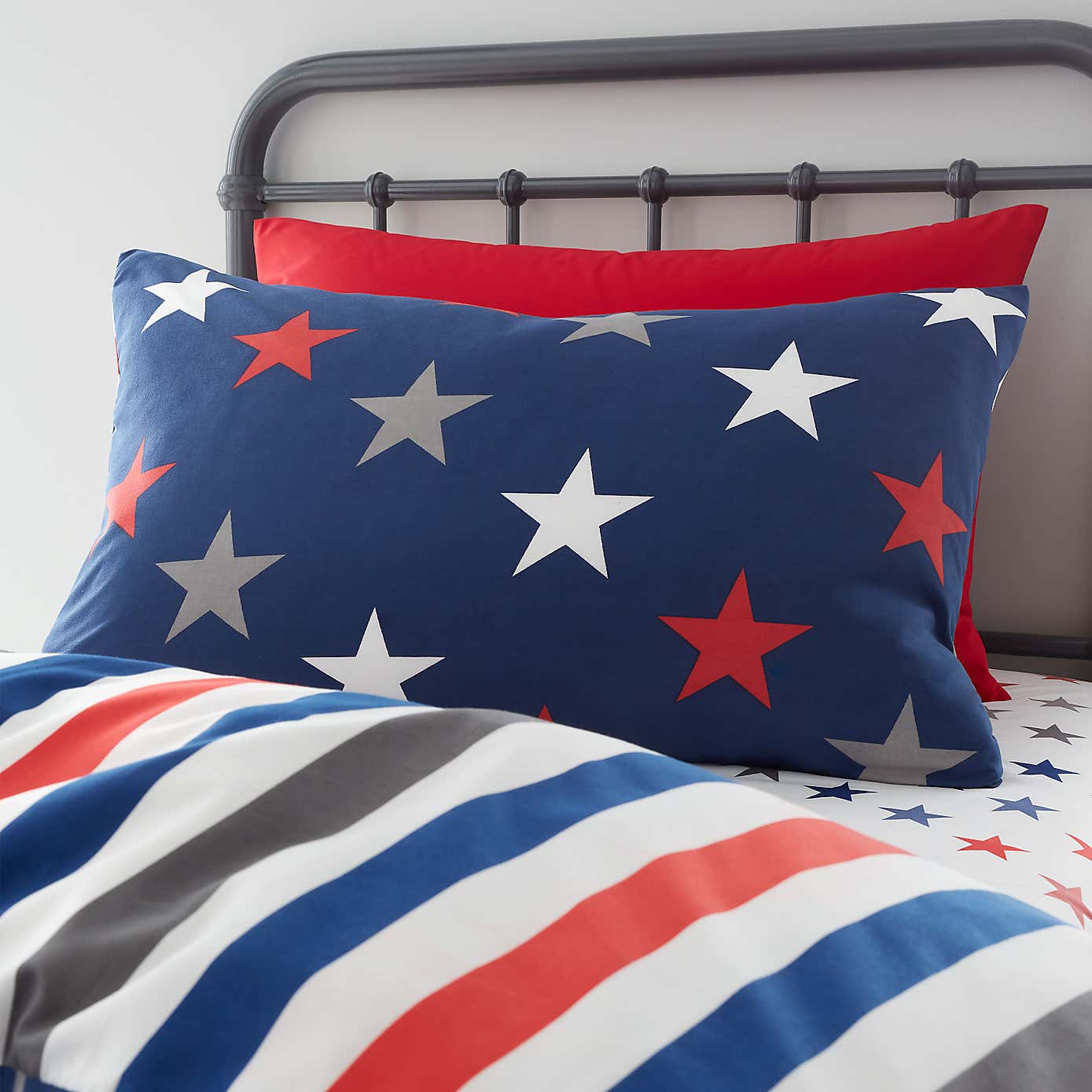 Catherine Lansfield Set of 2 Stripes And Stars Duvet Cover & Pillowcase Sets