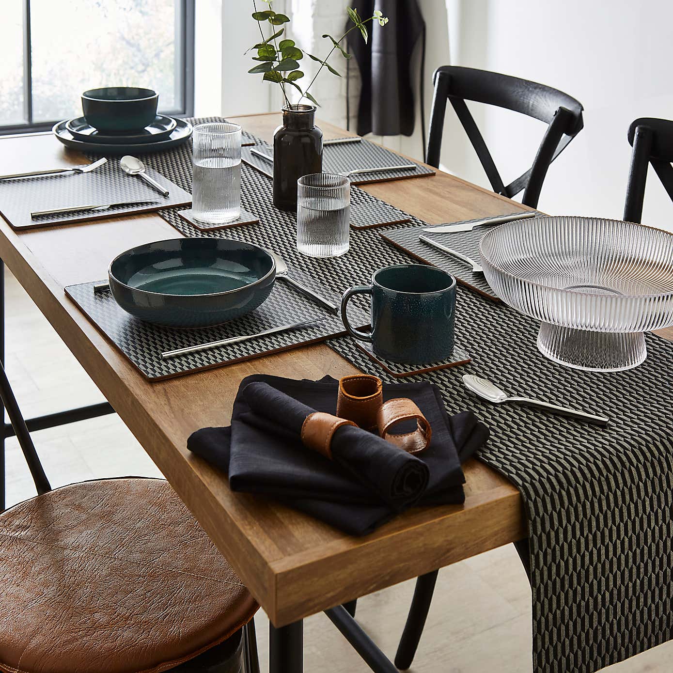 Ribbed Glass Serve Bowl