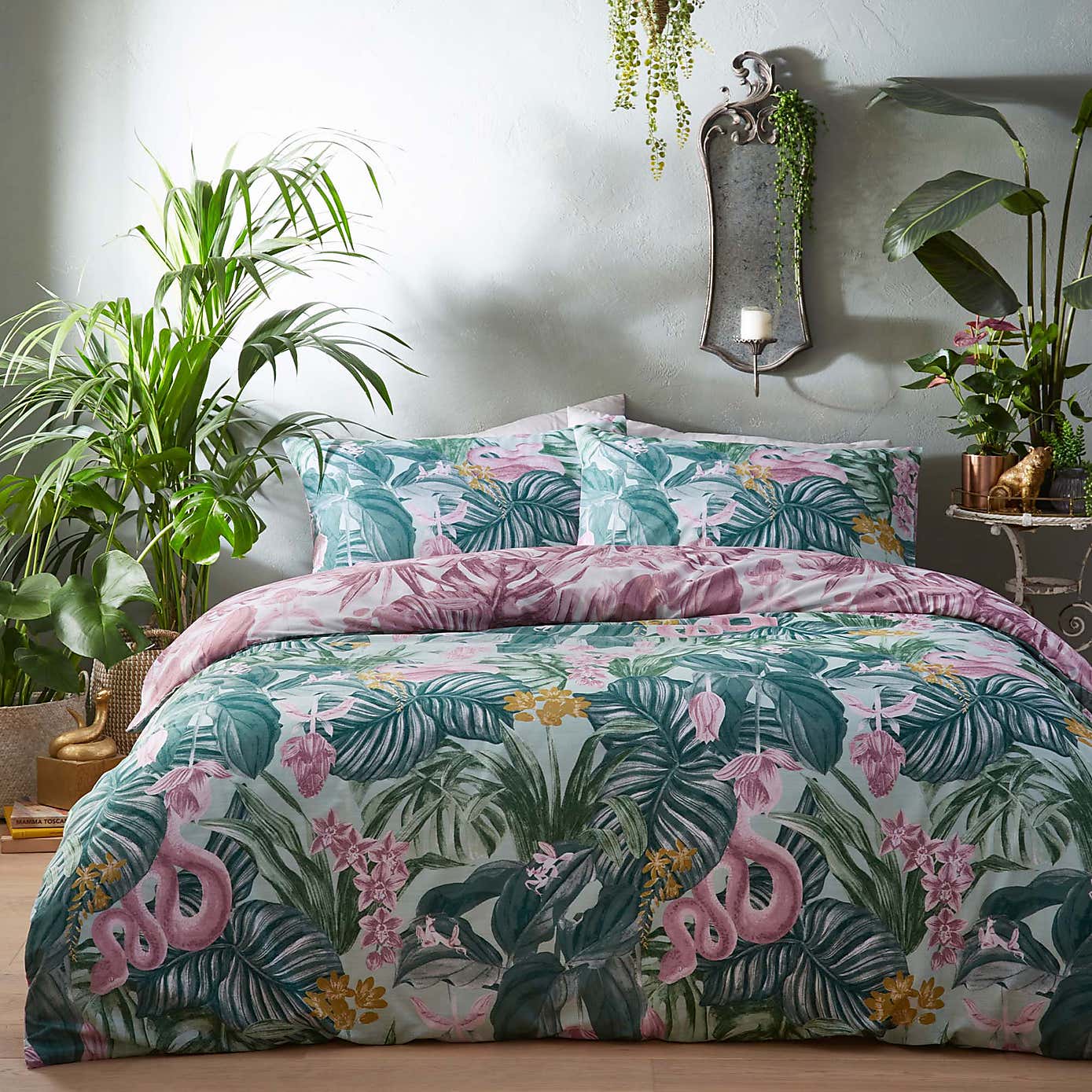 Furn. Medinilla Duvet Cover & Pillowcase Set